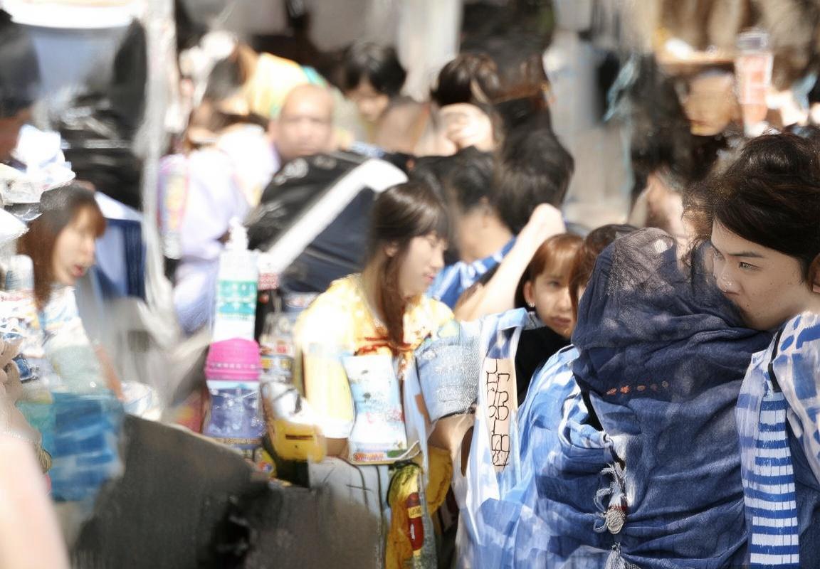 巴萨曼联巅峰对决：传控与反击之战