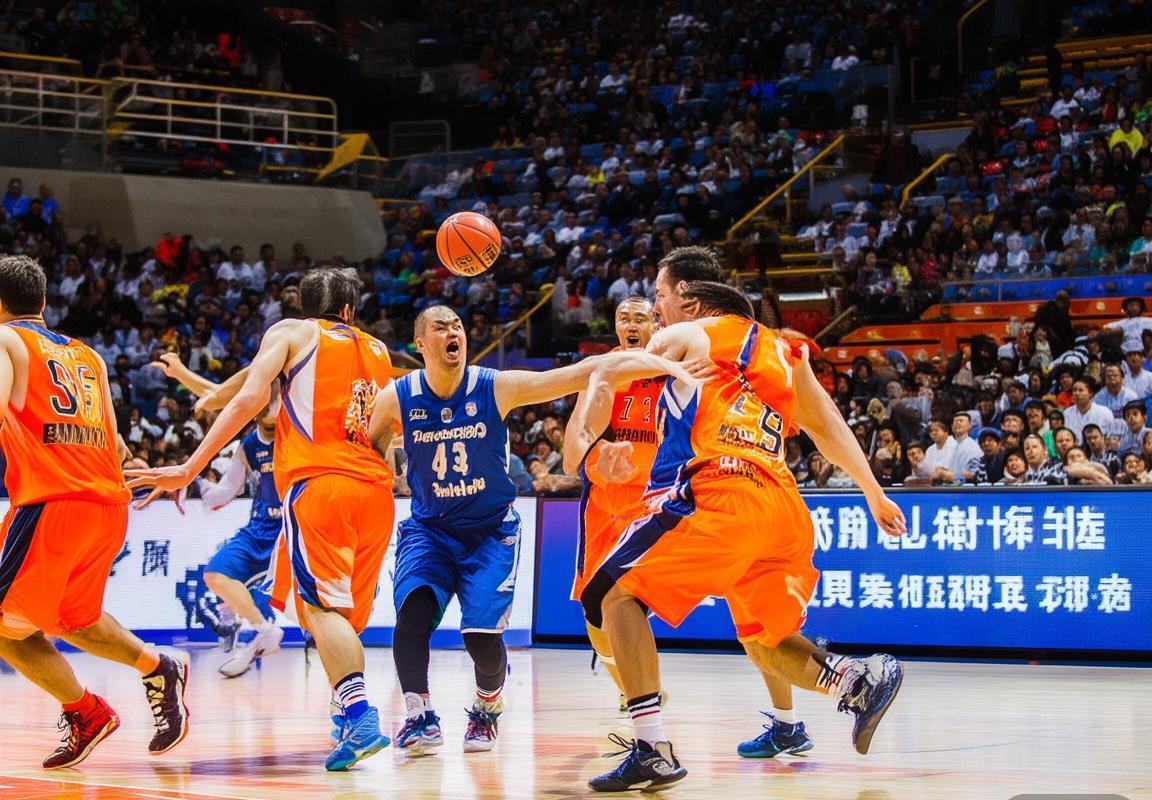 2017年CBA山东VS天津激情对决：战术对决谁笑到最后？