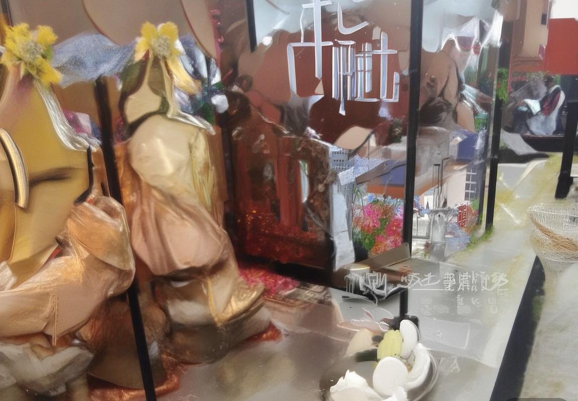 费基尔与瓦路尔巅峰对决：技术与智慧的双重碰撞